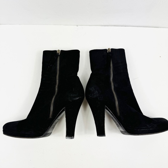 Miu Miu black suede ankle booties - Picture 4 of 13